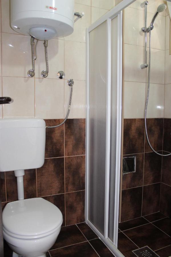 טיווט Apartmani Franovic מראה חיצוני תמונה